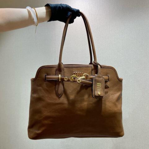 MIUMIU Aventure手袋 💕新品💕5BG291💕💕焦糖色