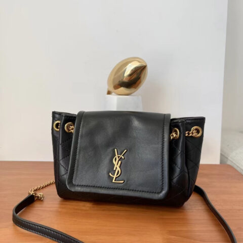 YSL 𝙈𝙊𝙉𝙊𝙂𝙍𝘼𝙈 𝙉𝙊𝙇𝙄𝙏𝘼羊皮革迷你手袋 672738黑色