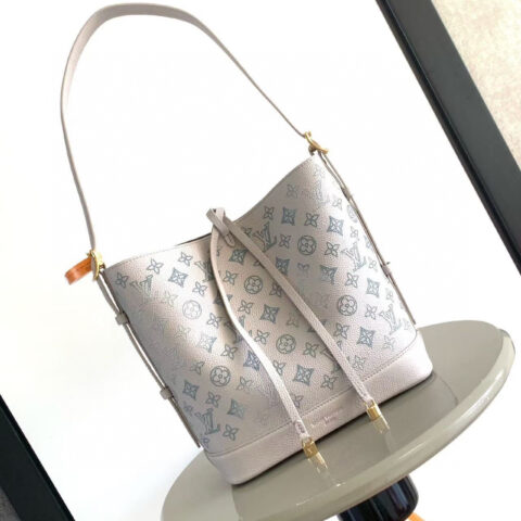 LV M12496 Flore
