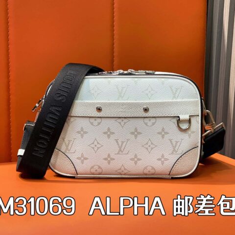 【原单精品】M31069白花 男包邮差包 ALPHA 邮差包