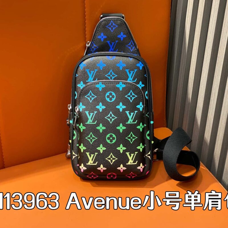 【原单精品】M13963黑色渐变 耳机男包胸包 Avenue小号单肩包