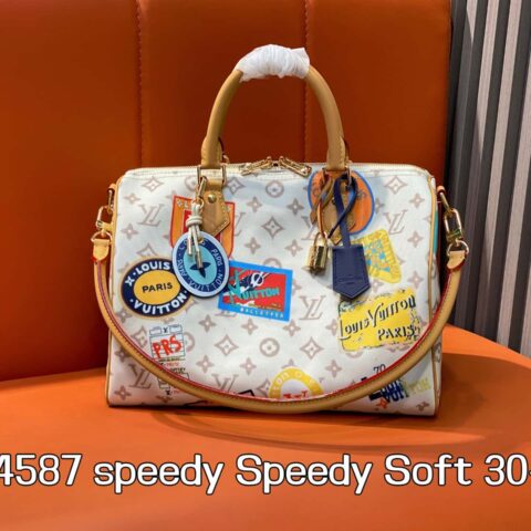 【原单精品】M14587白色徽章 枕头包speedy Speedy Soft 30手袋