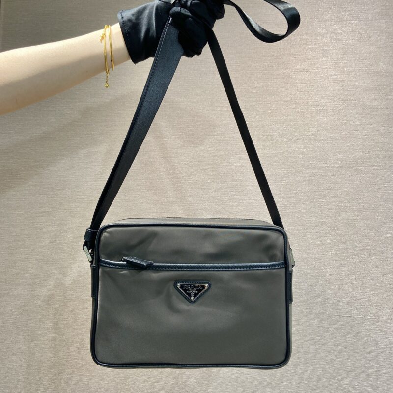 PRADA🎉经典新款🎉2VH048到货新色🎉🎉灰色