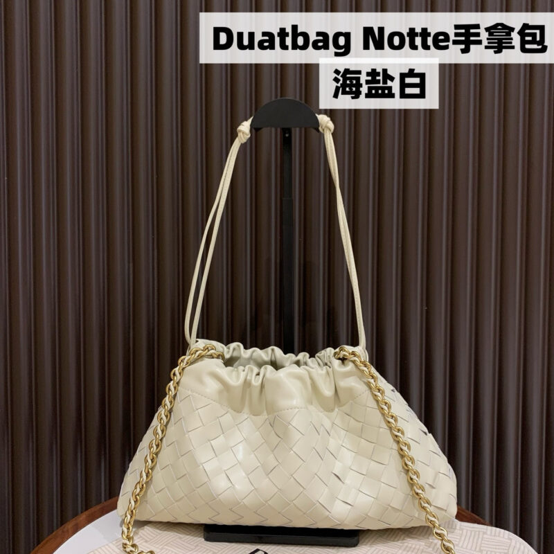 BV Dustbag Notte手拿包 839394海盐白