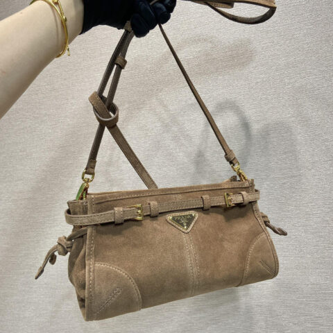 PRADA🎉LusSolf麂皮🎉1BA215斜挎包🎉