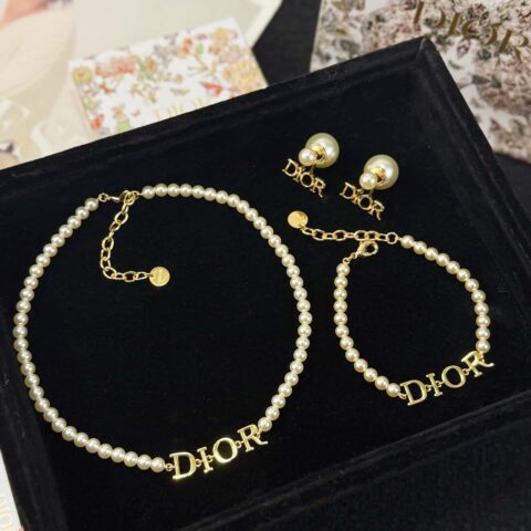❗️新品❗️ ☀️☀️新款☑️ 迪奥Dior珍珠CD项链耳环耳钉手链 ☀️