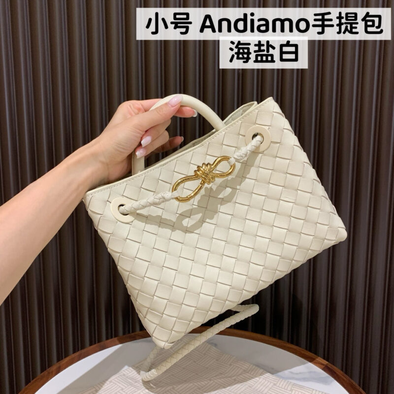 BV 小号 Andiamo手提包 766014海盐白