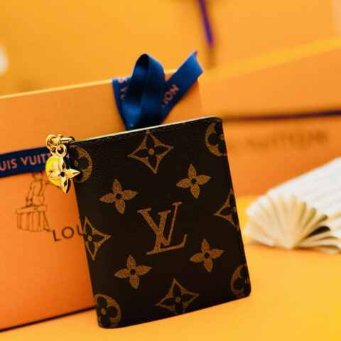 LV M14628 LV CHARMS 口袋钱夹