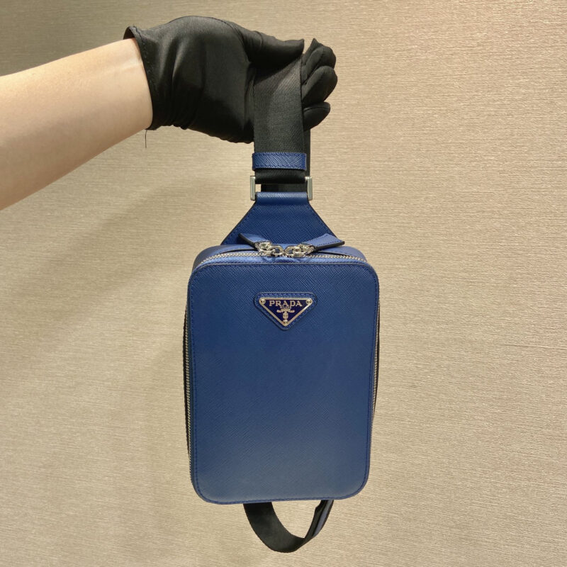 PRADA🎉新款胸包🎉2VZ106胸包新色🎉🎉蓝色