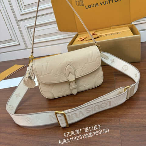 LV M13231 Diane