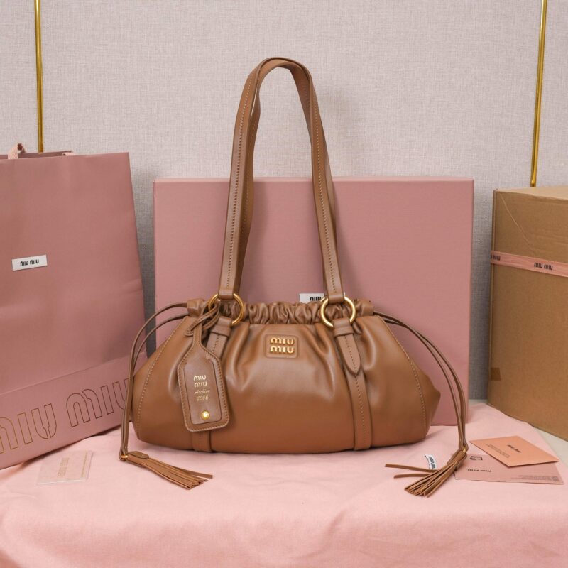 MIU中古腋下饺子包 5BG306焦糖色