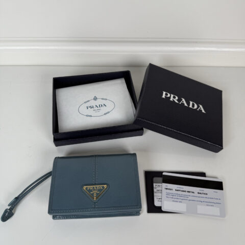 PRADA 按扣式开合短夹 1MV021蓝色/金扣