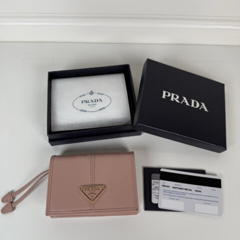 PRADA 按扣式开合短夹 1MV021粉色/金扣