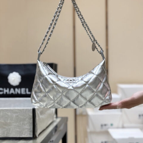 Chanel 25s hobo饺子包👜AS5528银色