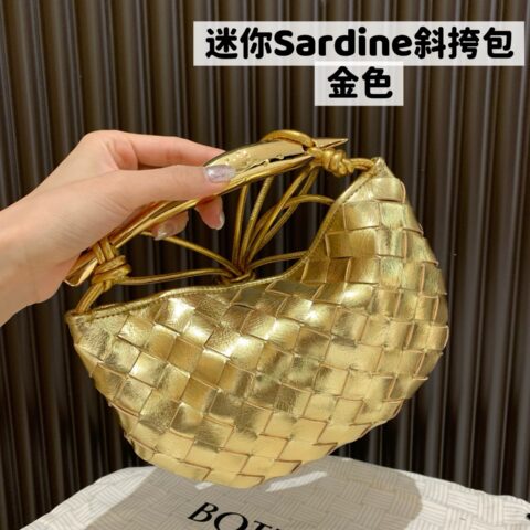 BV 迷你Sardine斜挎包 804904金色