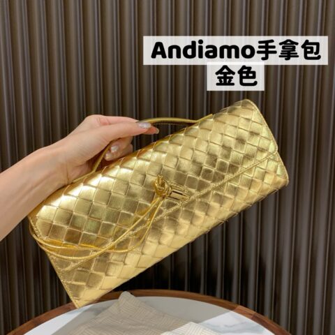 BV Andiamo手拿包 741511金色