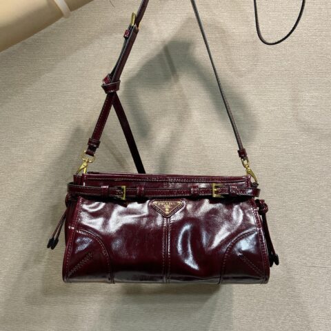 PRADA LusSolf油腊皮 1BA215斜挎包