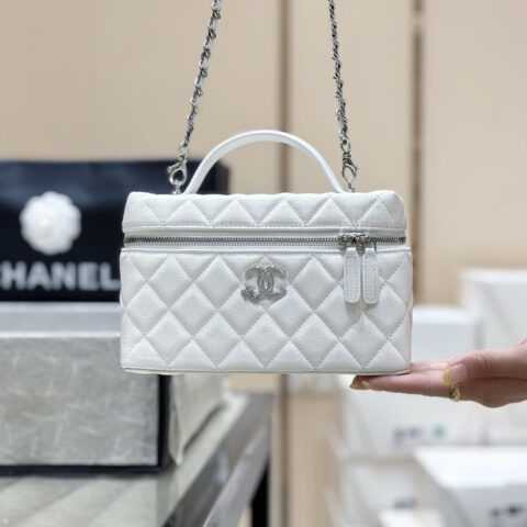 CHANEL 25B LP流星五金饭盒包👜AP4854白色