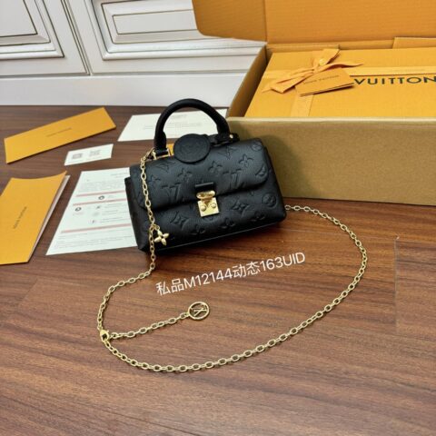 LV M12144 NANO MADELEINE 手袋