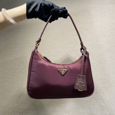 PRADA 升级版Hobo1N204M波尔多红