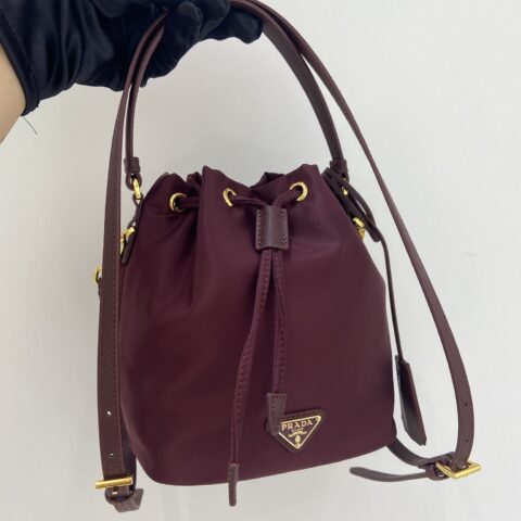 PRADA 新款水桶包 1BE067升级版 波尔多红