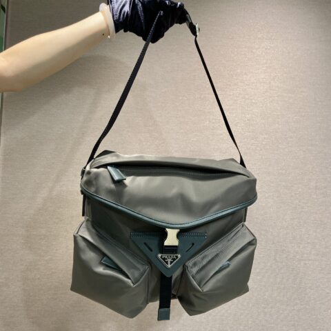 PRADA 新款男包 2VD062斜挎包 森林绿