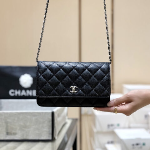 CHANEL 25C新五金转扣发财包 AP4241黑色/银扣