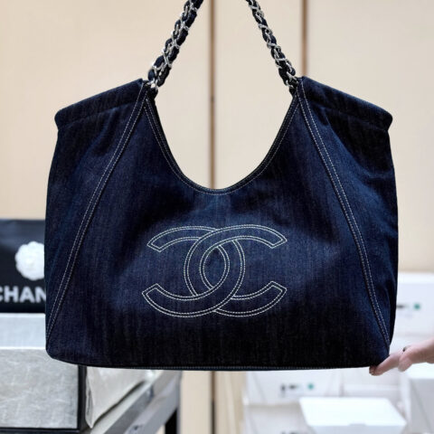 CHANEL 经典万年款vintega 牛仔托特包👜