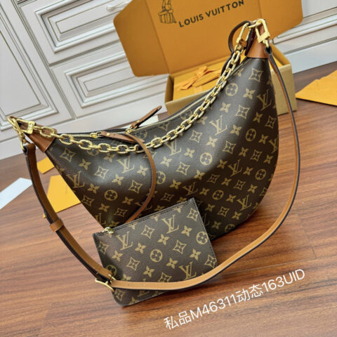 LV M46311 Loop Hobo