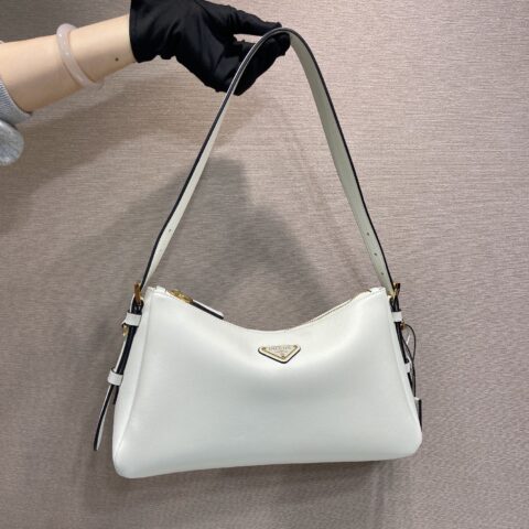 PRADA 新款Aimee腋下包 1BC229小号 白色