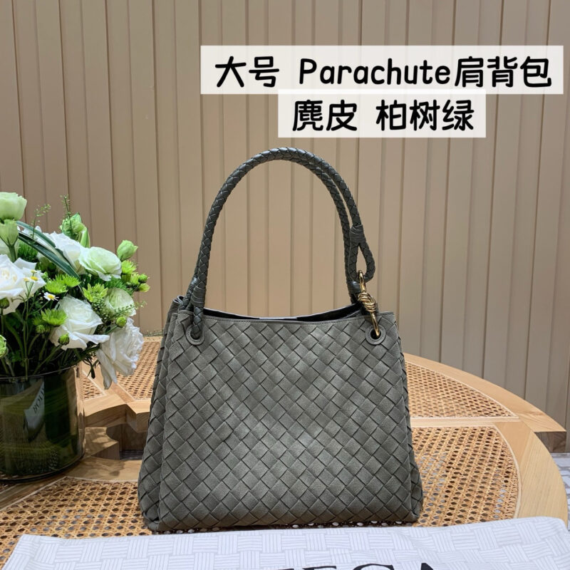 BV Parachute肩背包 805090麂皮柏树绿