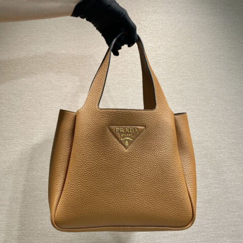 PRADA 菜篮子 新款水桶包 1BG335金扣