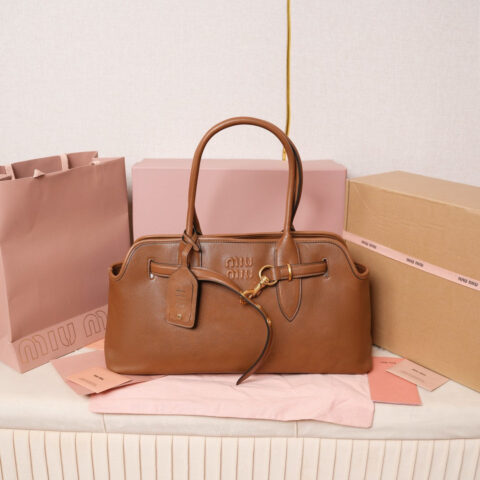 MIUMIU 新品爆款中古托特包 5BG310棕色