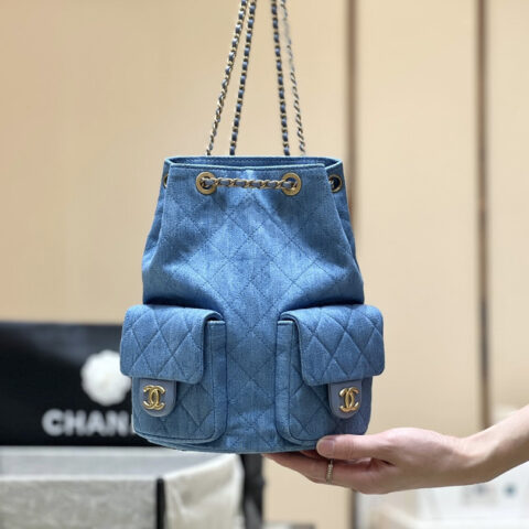 CHANEL 25C 双口袋双背包 AS5310浅牛仔蓝