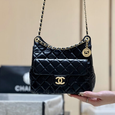 CHANEL 24C早春度假系列天猫精灵新版本单肩腋下包 AS4322黑色 油蜡牛皮