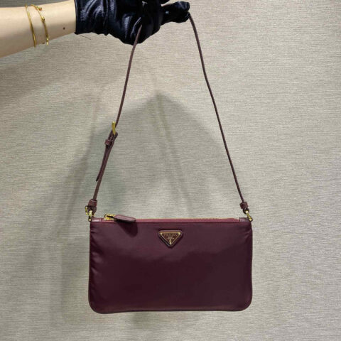 PRADA 新款腋下包 1NE545长肩带 波尔多红