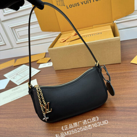 LV M25525 Pochette LV Bloom
