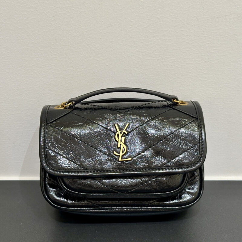 YSL  𝗡𝗶𝗸𝗶油蜡皮金扣𝟭𝟴𝗰𝗺 828736黑色