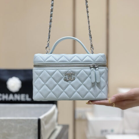 CHANEL 25B LP流星五金饭盒包👜AP4854奶蓝色