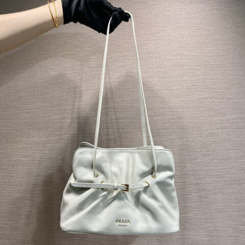 PRADA 新品云朵包 1BG586白色