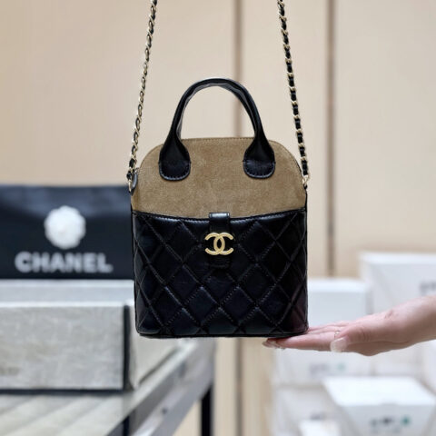 CHANEL 25A麂皮拼色贝壳包👜AP4742