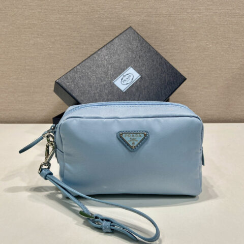 PRADA 新品手包1NS021大号 蓝色