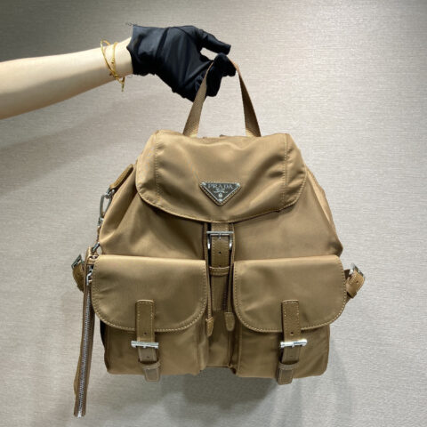 PRADA 新款背包1BZ811棕色