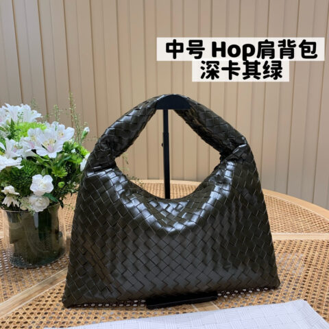 BV 中号Hop肩背包 796262全皮卡其绿