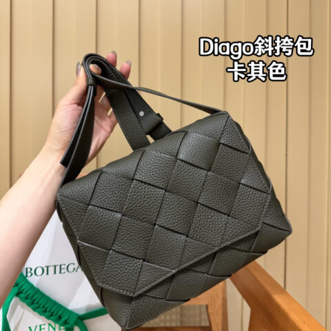 BV Diago斜挎包 795637卡其色