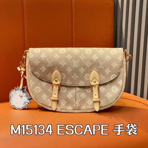 【原单精品】M15134猫咪 男包邮差包 当季新款 ESCAPE 手袋