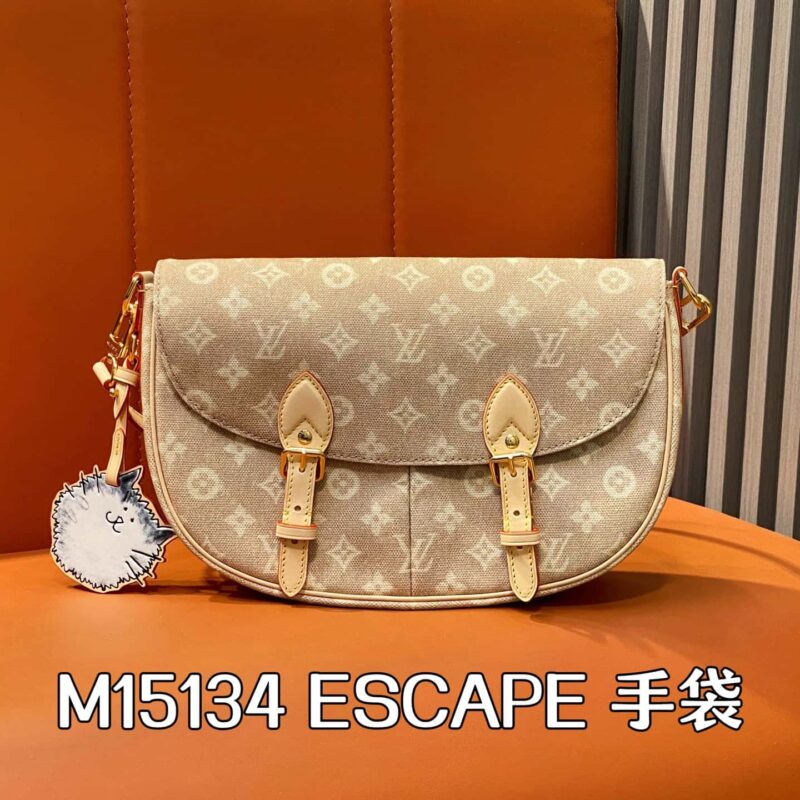 【原单精品】M15134猫咪 男包邮差包 当季新款 ESCAPE 手袋