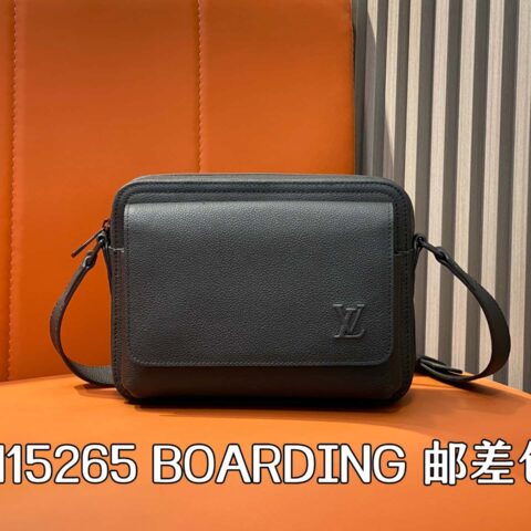 【原单精品】M15265黑色 全皮男包邮差包 BOARDING 邮差包