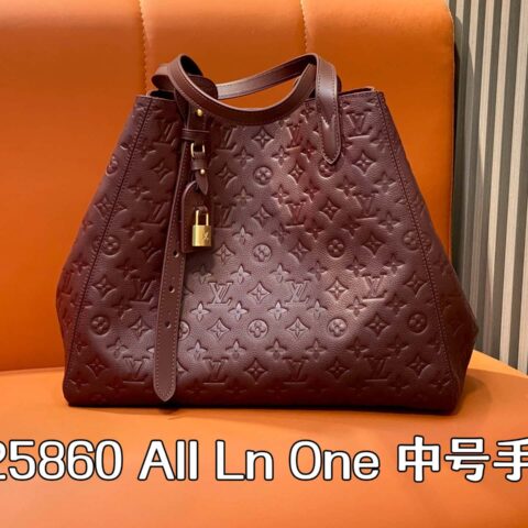 【原单精品】M25860枣红色 全皮压花购物袋 All Ln One 中号手袋
