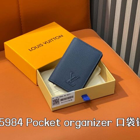 【原单精品】M25984宝蓝 荔枝纹全皮卡包 Pocket organizer 口袋钱夹